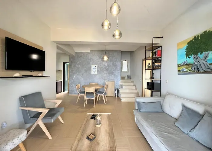 Villa Secluded, Sunset, Beaches, Walk To Village-melina Athánion