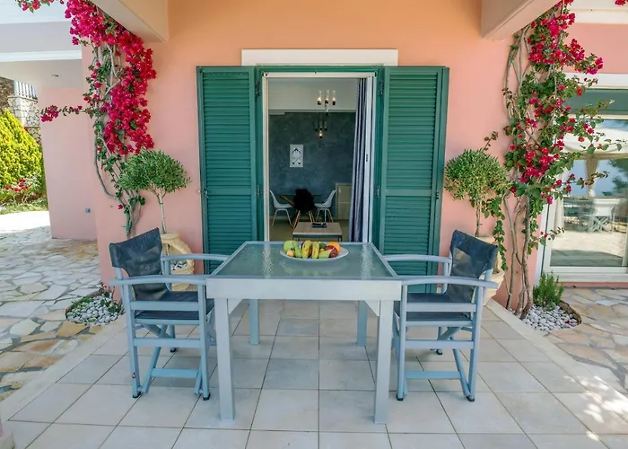Villa Secluded, Sunset, Beaches, Walk To Village-melina Athánion